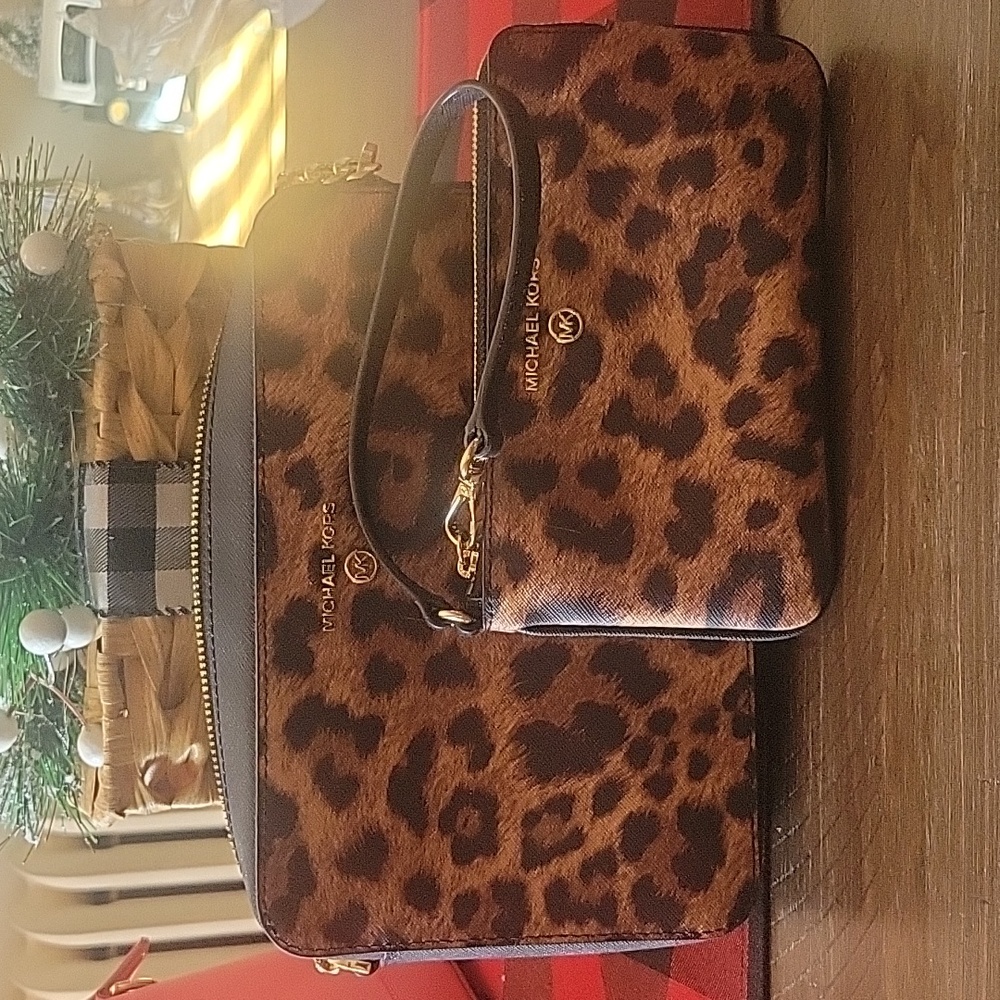 Michael Kors purse